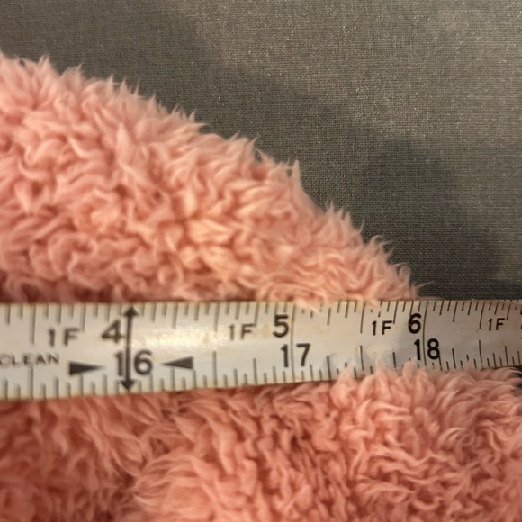 💗Baby Pink Faux Furry Collared Coat w/ Pockets by Angashion Size M💗 - Picture 8 of 14